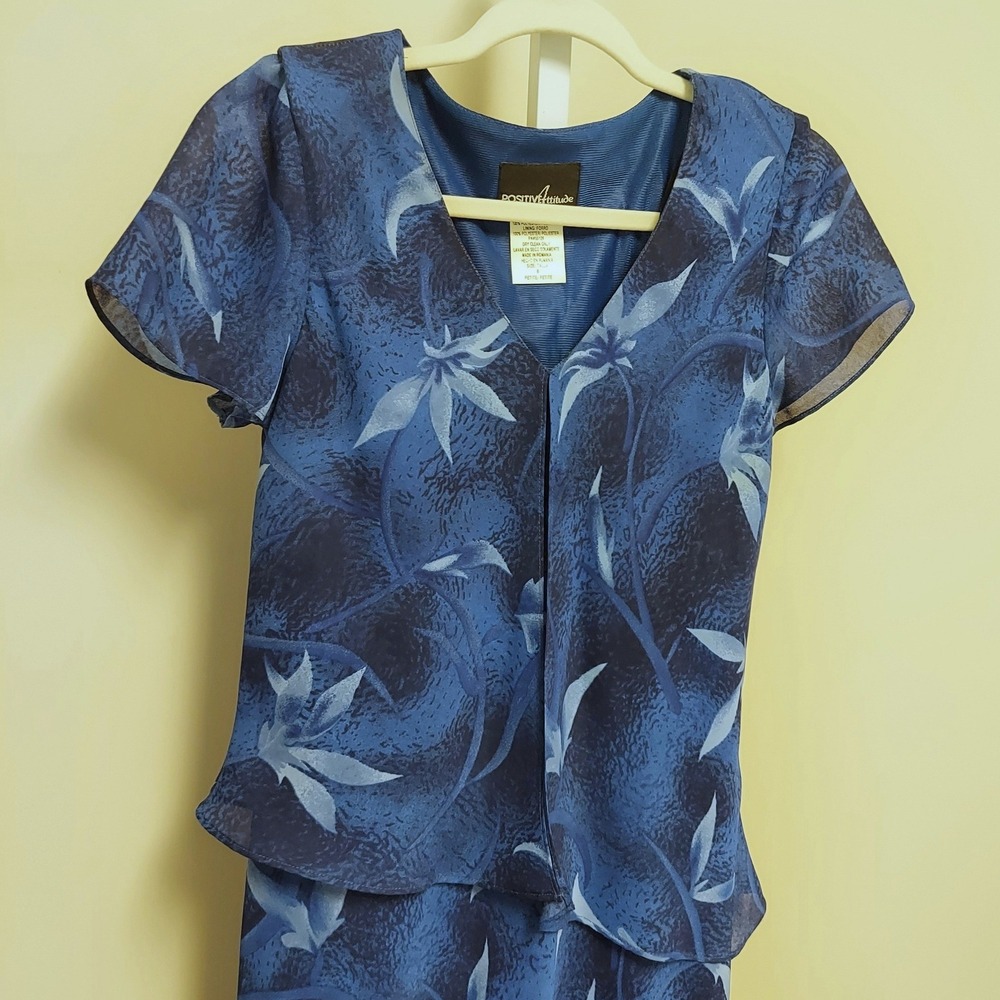 Positive Attitude Floral Layered Maxi Dress Size 8P Short Sleeve Modest Church - Picture 1 of 6